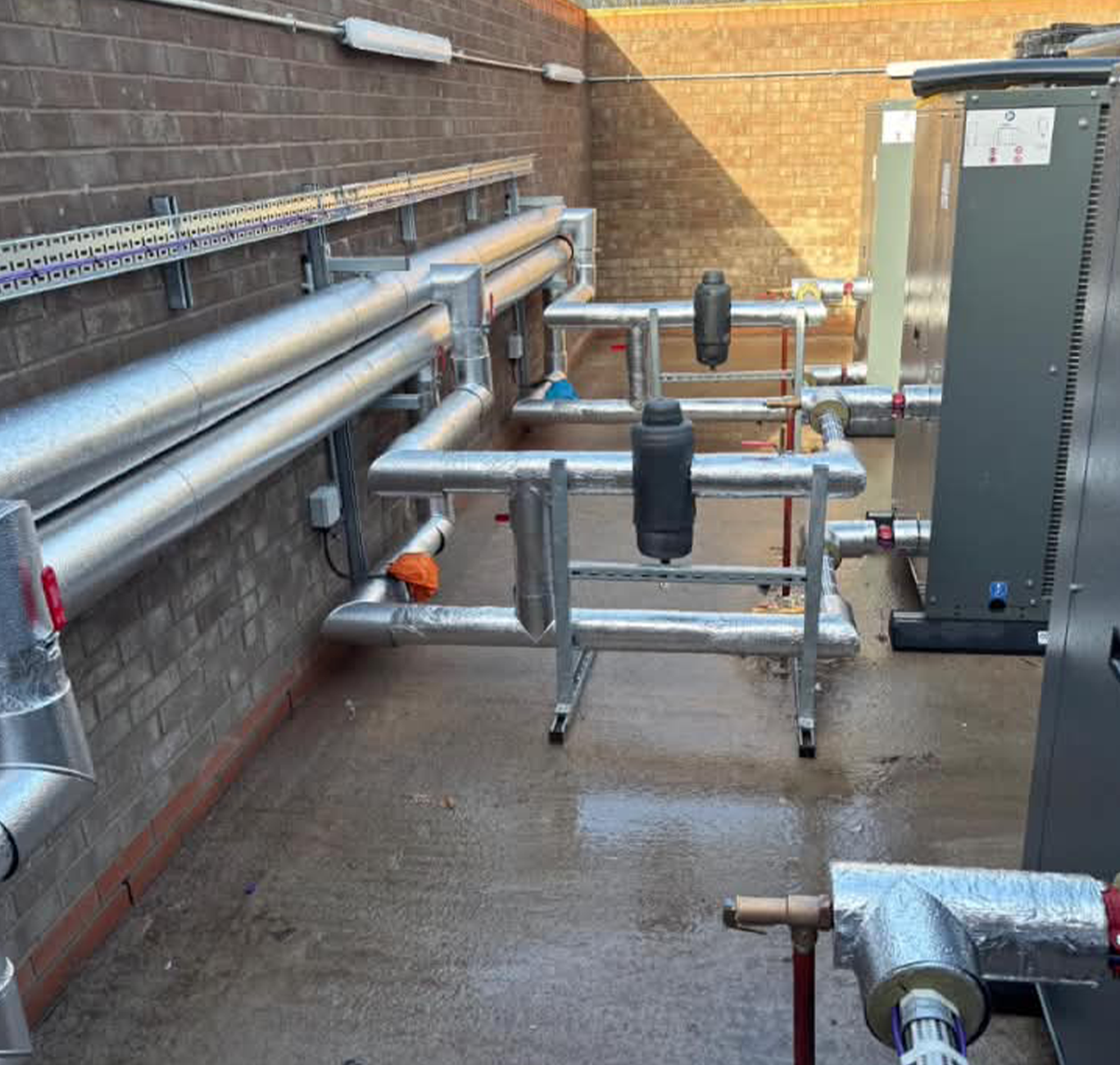 aluminium-clad-lagging-trace-heating-external